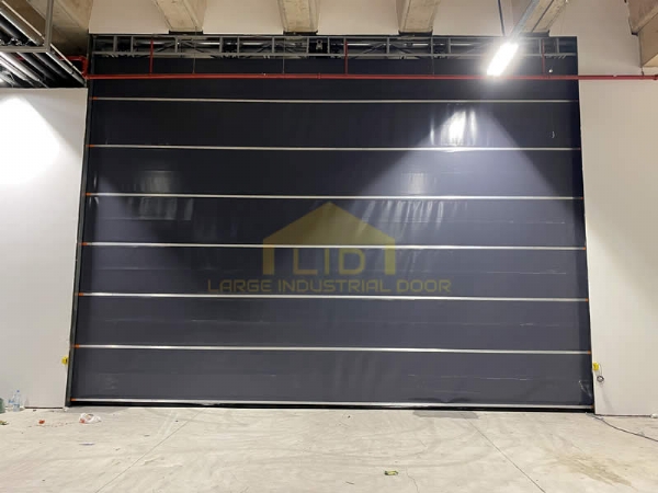 Mini Hangar Kapısı